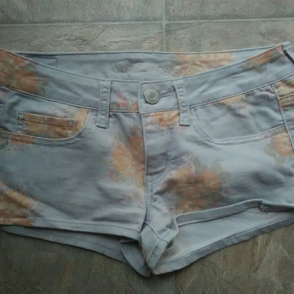 American Eagle Floral Shorts